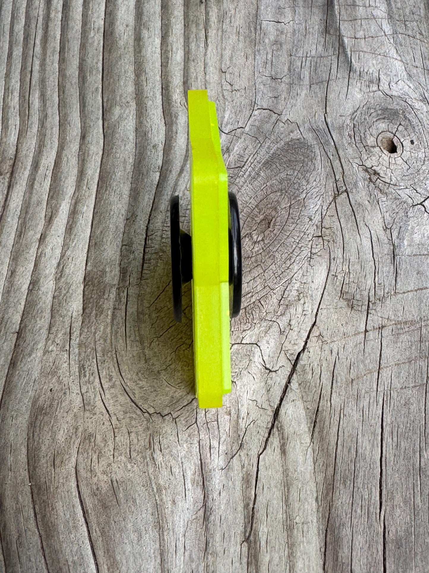 Translucent UV Yellow Star Shape Fidget Spinner Epoxy Resin