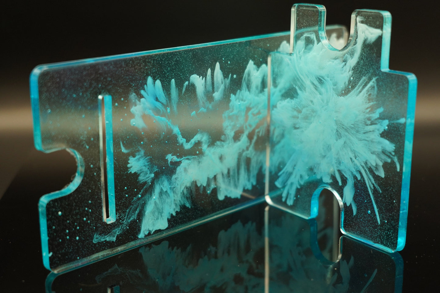Ocean Water Waves Explosion Tabletop Phone Stand Epoxy Resin
