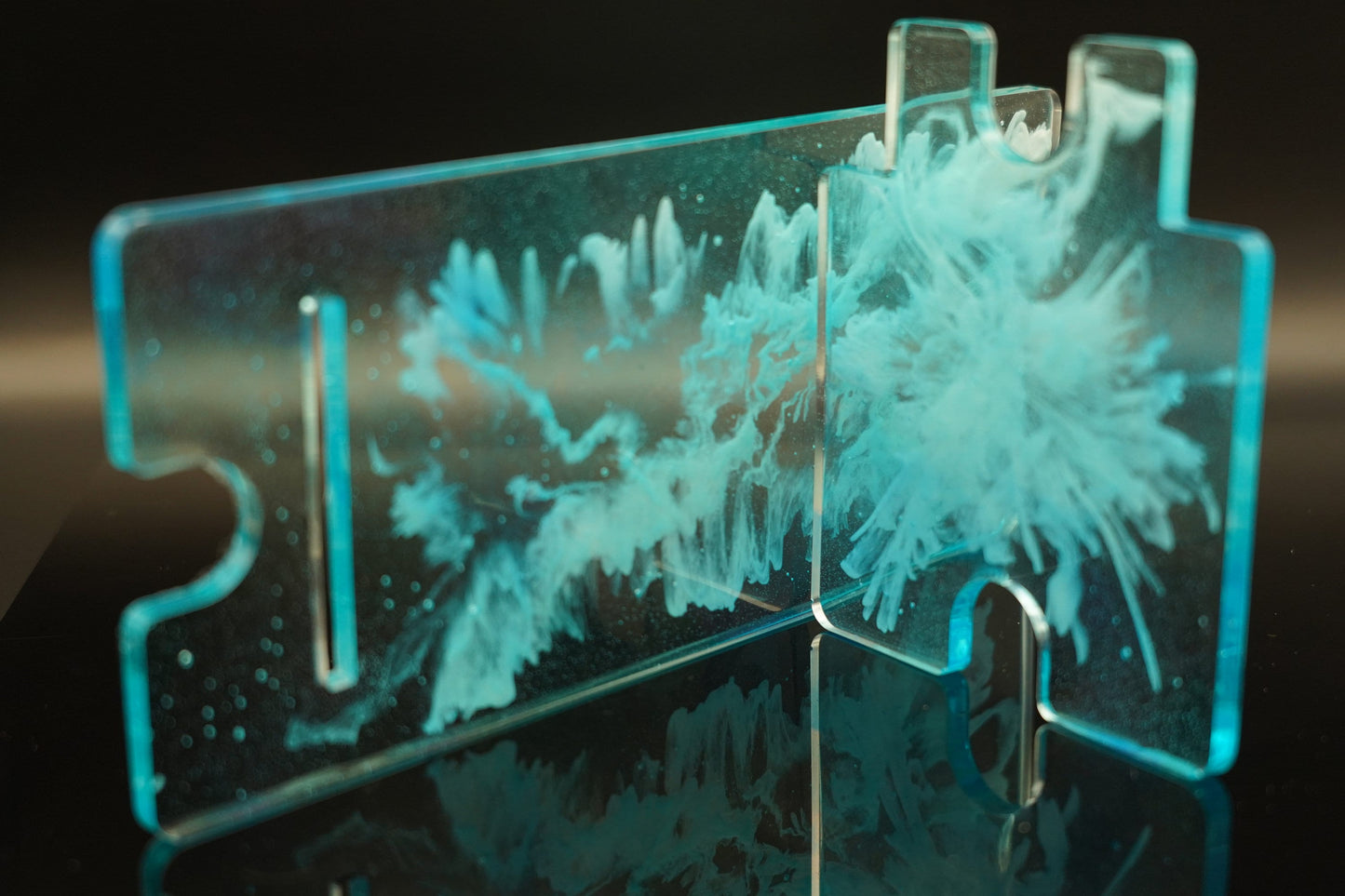 Ocean Water Waves Explosion Tabletop Phone Stand Epoxy Resin