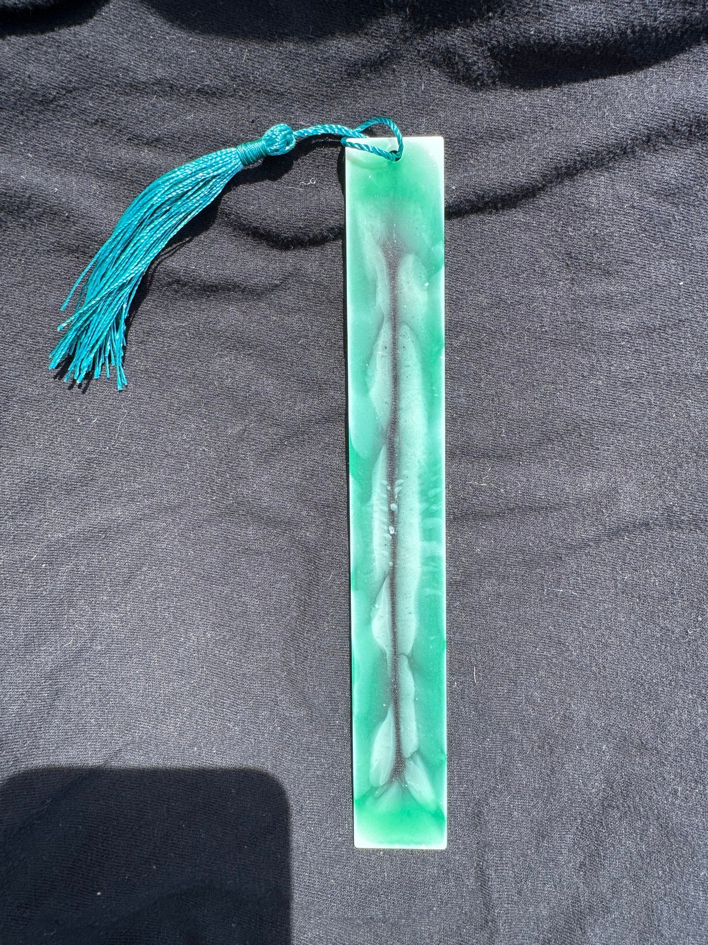 1.2 x 7.7 Blue to Green Heat Activated Color Changing Bookmark with Cyan Tassel