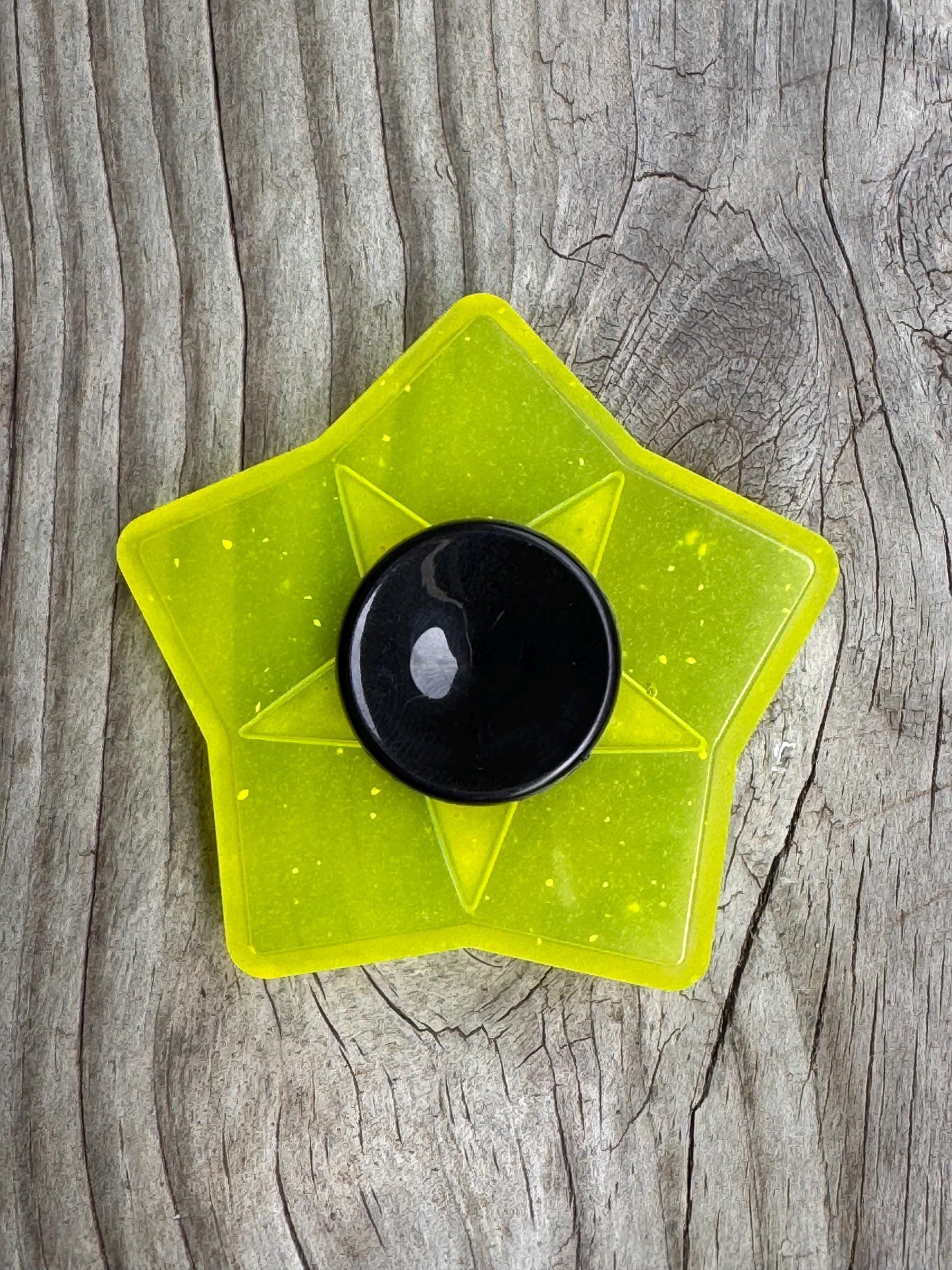 Translucent UV Yellow Star Shape Fidget Spinner Epoxy Resin