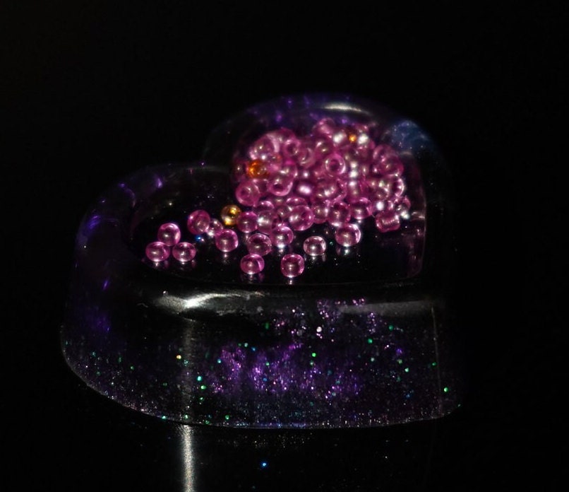 Heart Dish Epoxy Resin Charm Keychain Pocket Fidget Black Purple Blue Duochrome